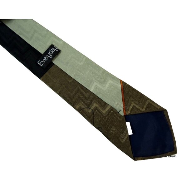 Funny Novelty Holiday Christmas Tie Santa Claus and Rudolph Necktie - Picture 3 of 3